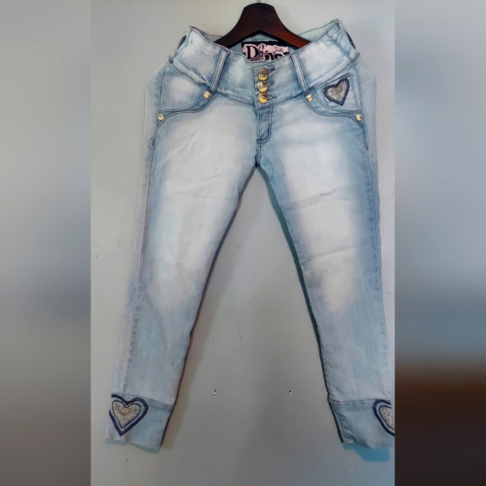Glam Light Blue Ankle Jeans with Heart Details